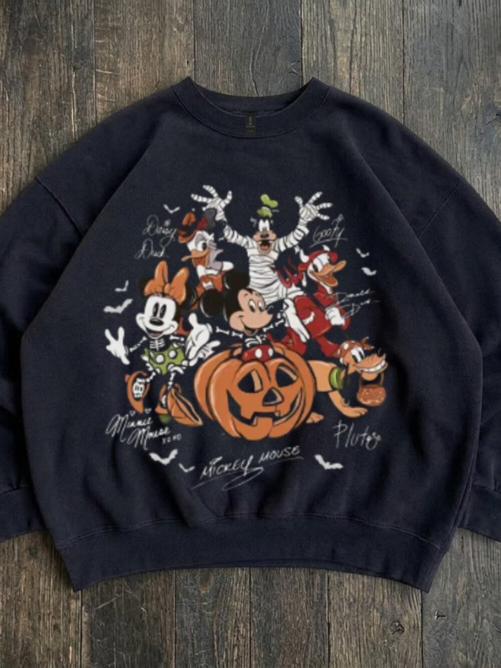 Disney Mickey Mouse Halloween Crewneck Sweatshirt – Pumpkin & Character Graphic